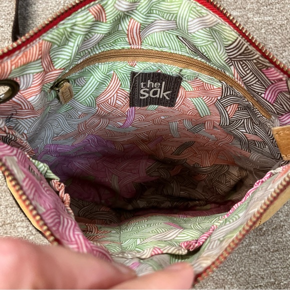 The Sak Leather Crossbody Color Block Red Tan Heavy Stitch Charm - Picture 7 of 11